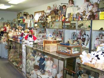 Doll Giftshop Mid Ohio Historical Doll and Toy Museum