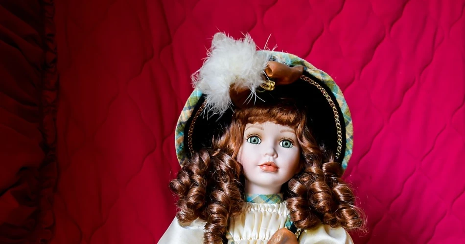 Family Day Out: Visiting Ohio’s Doll Museums with Kids